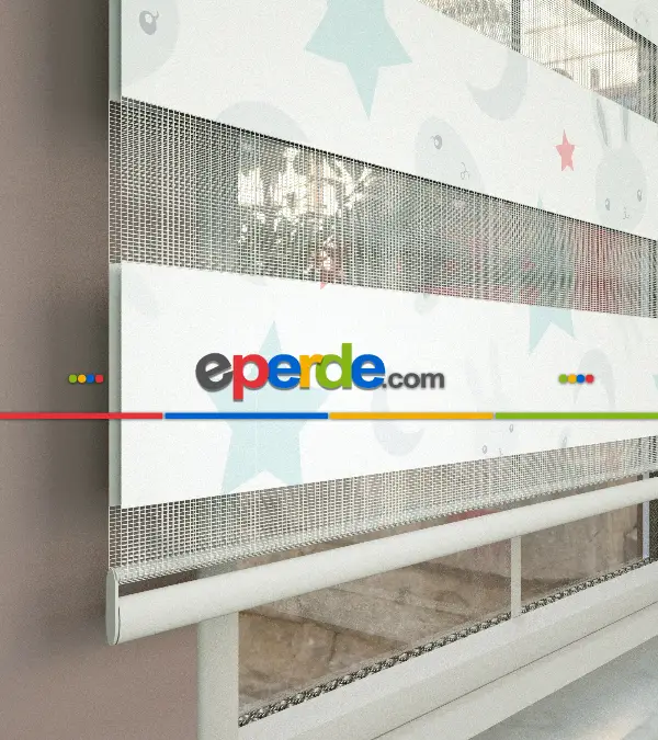 Yıldız Desenli Baskılı Zebra Perde- Çok Renkli