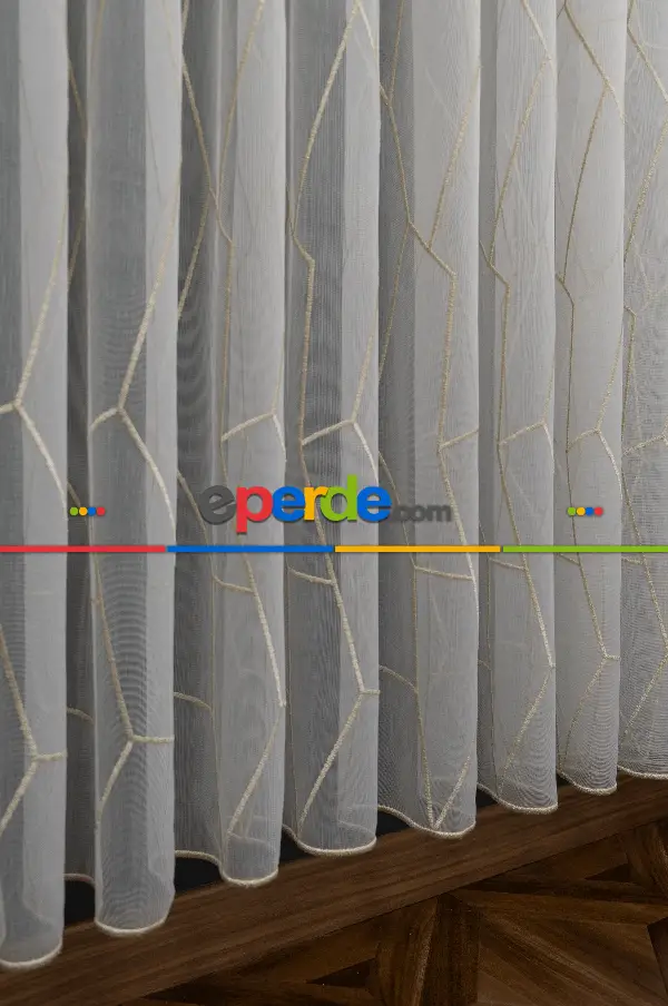 Salon - Geometrik Desenli Tül Perde - Ekru - Altın