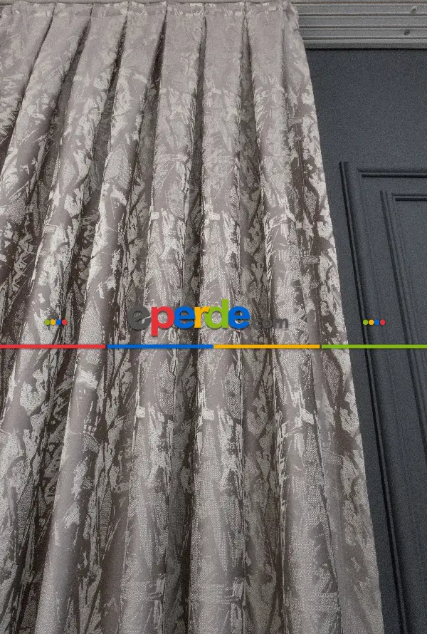 Yatak Odası Fon Jakar Dokuma Fon Perde Zemin Açık Gri(krem Desenli)