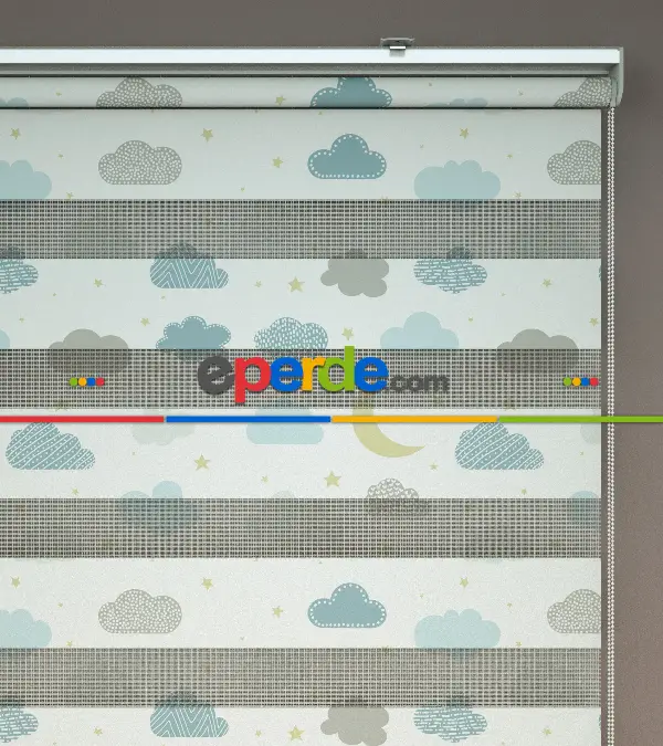 Bulut Desenli Baskılı Zebra Perde- Çok Renkli