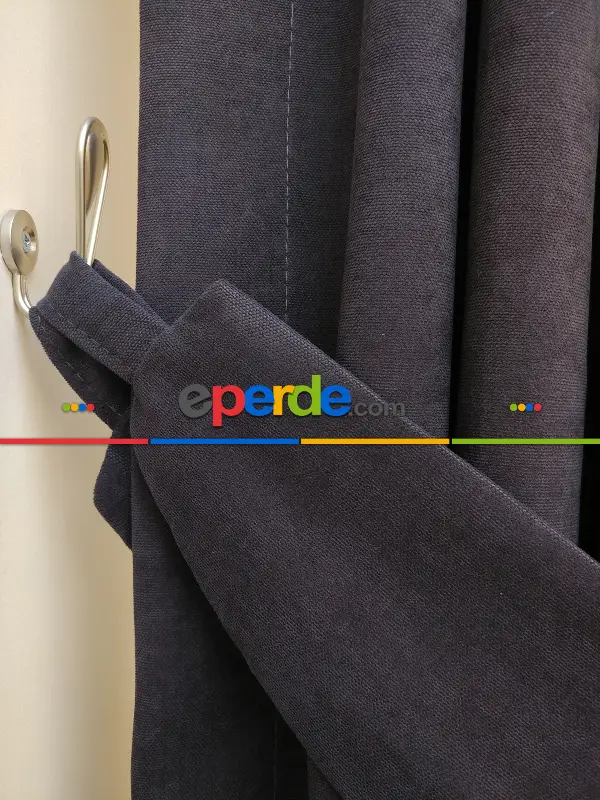 Patlıcan Moruna Çalan Antrasit Gri Düz Fon Perde ( Dökümlü Fon )- Antrasit