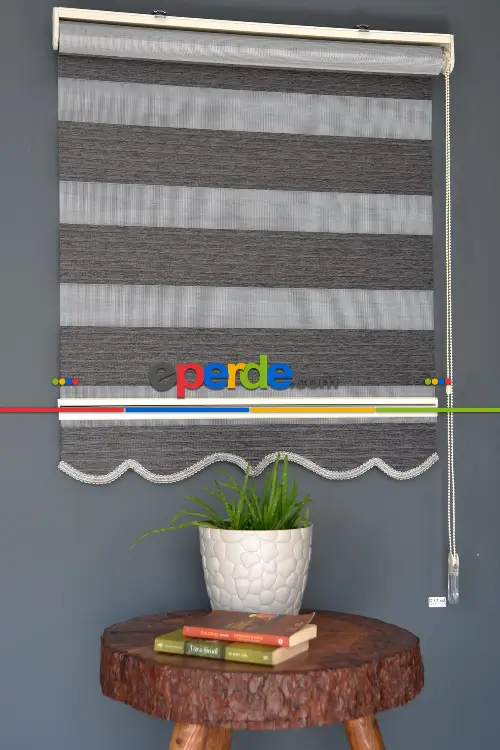 Halim Perdesan Kb-07 Siyah Renk Etekli Veya Eteksiz Karartma Zebra Stor Perde