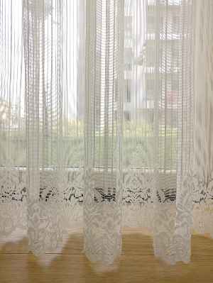 Etek Ucu Desenli Boyuna Çizgili Dantel Tül Perde- Ekru