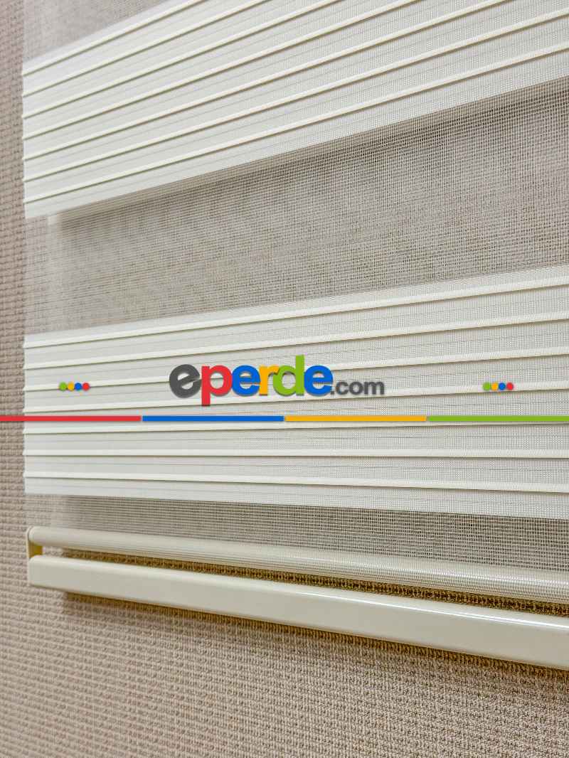 Salon Zebra Perde - Krem Rengi Yüksek Kalite Pliseli Zebra - Kornişe Kolay Montaj Ayağı Seçenekli - Standart Metal Kasalı - Açıklamada Videosu Vardır.