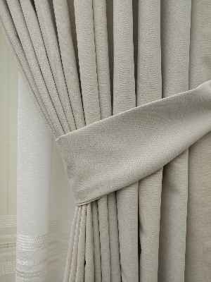 Açık Bej- Düz Fon Perde ( 150cm Dökümlü Fon )- Krem