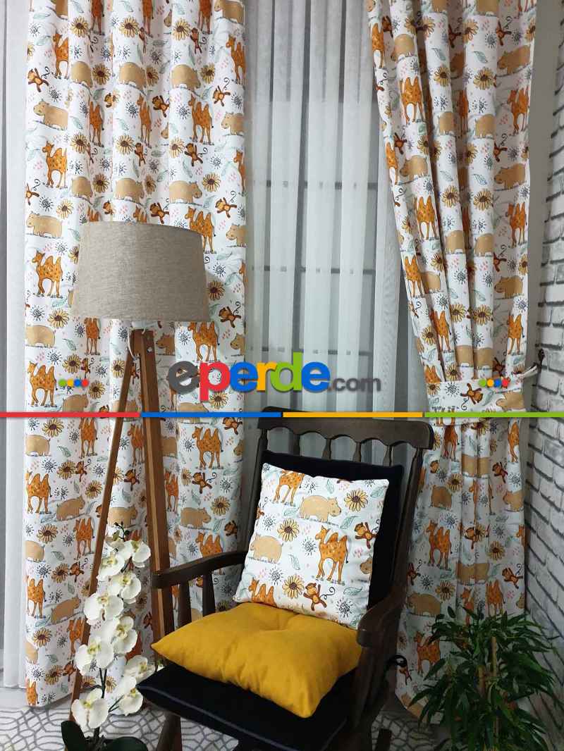 Hayvan Desenli Fon Perde Evm1087-1 Kumaşı Kalındır Duck Bezi Değildir- Siyah