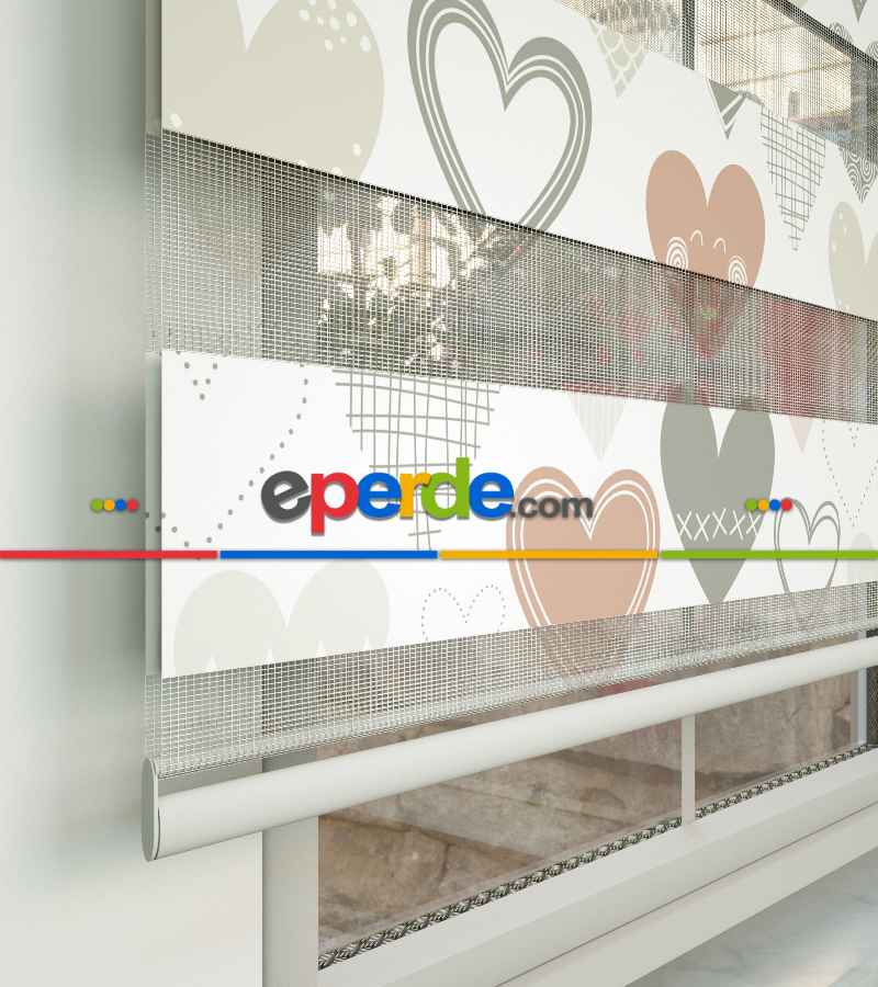 Kalp Desenli Baskılı Zebra Perde- Çok Renkli