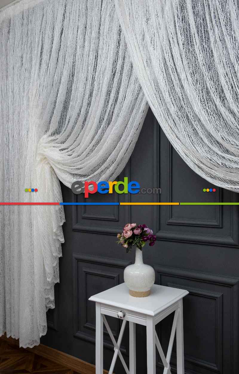 Kuvaze Modeleri Cam Kırığı Model Tasarım Yanki Tiyatro Model- Beyaz-ekru