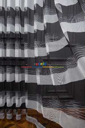 Hazır Ölçülü Petek Zemin Siyah Renkli Kalın Bantlı Modern Çizgi Desenli Grek Baskılı Tül Perde