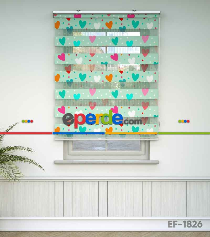 Kalp Desenli Baskılı Zebra Perde- Çok Renkli