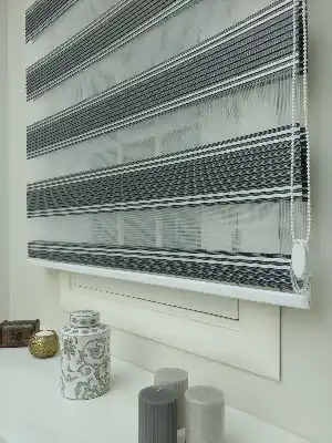 Zebra Perde Stella Series 1.kalite Lux 1616- Siyah-Beyaz-Gümüş Simli