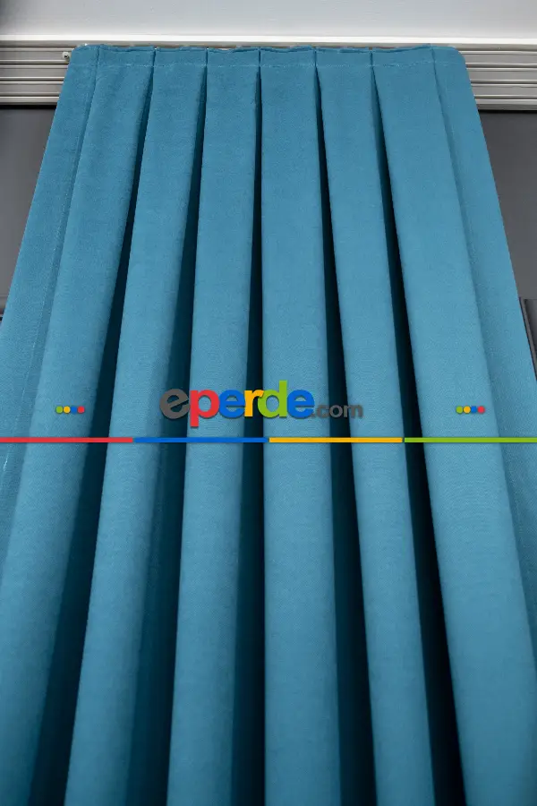 Açık Petrol Rengi Düz Fon Perde En Dökümlü Fon Perde