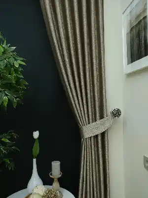 Kahve Çok Gramajlı Desenli Jakar Fon Perde