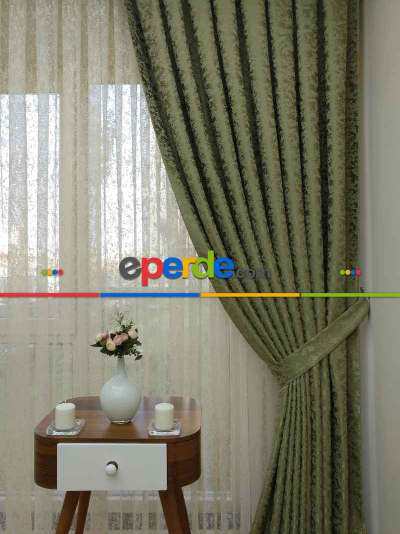 Yağ Yeşili Kendinden Desenli Jakar Fon Perde (285 En)- Açık Yeşil