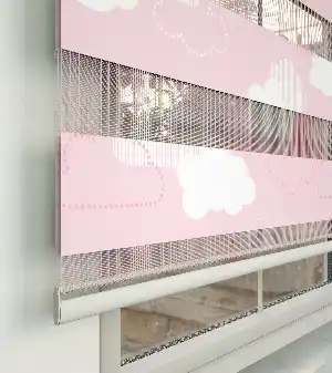 Bulut Desenli Baskılı Zebra Perde- Çok Renkli