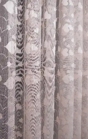 Çocuk Odası Tül - Kalpli Fransız Danteli Örme Tül Pembe