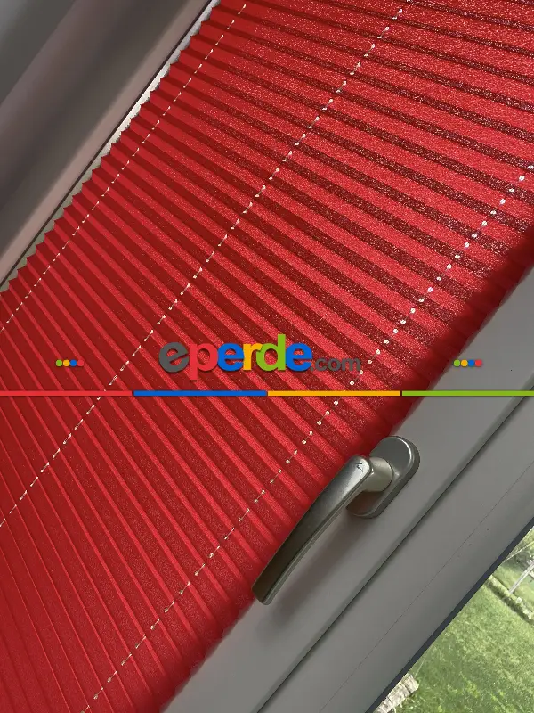 Plise Perde Kırmızı Renk