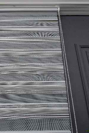 Zebra Perde - Yarım Pilise - Gümüş Simli Renk Geçişli Zebra Perde