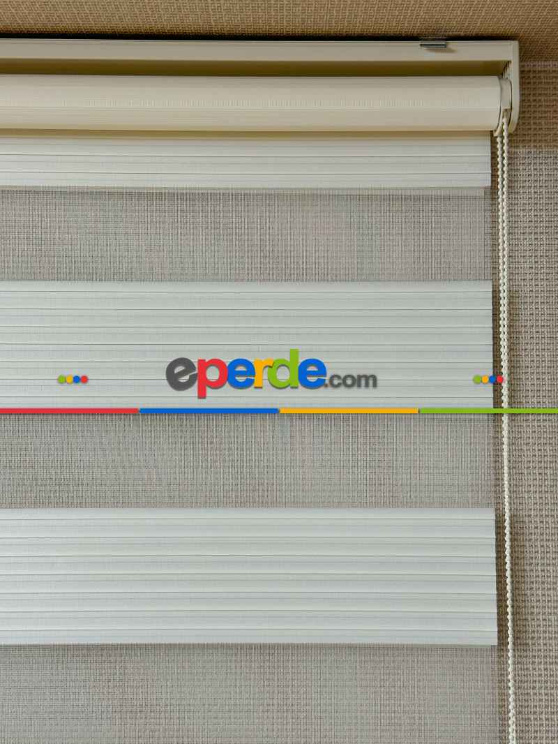 Salon Zebra Perde - Krem Rengi Yüksek Kalite Pliseli Zebra - Kornişe Kolay Montaj Ayağı Seçenekli - Standart Metal Kasalı - Açıklamada Videosu Vardır.