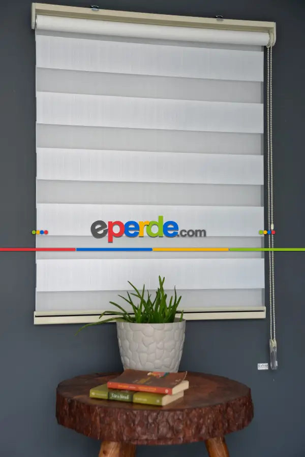 Halim Perdesan Jk-280 Beyaz Renk Etekli Veya Eteksiz Zebra Stor Perde