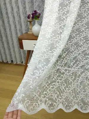Zarif Sarmaşık Desenli Dantel Örme Tül Perde- Ekru