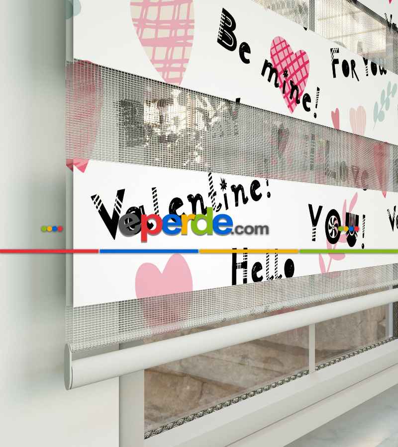 Kalp Desenli Baskılı Zebra Perde- Çok Renkli