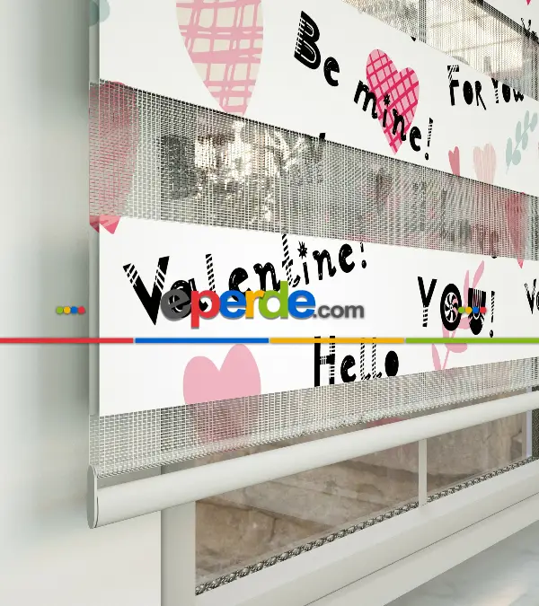 Kalp Desenli Baskılı Zebra Perde- Çok Renkli