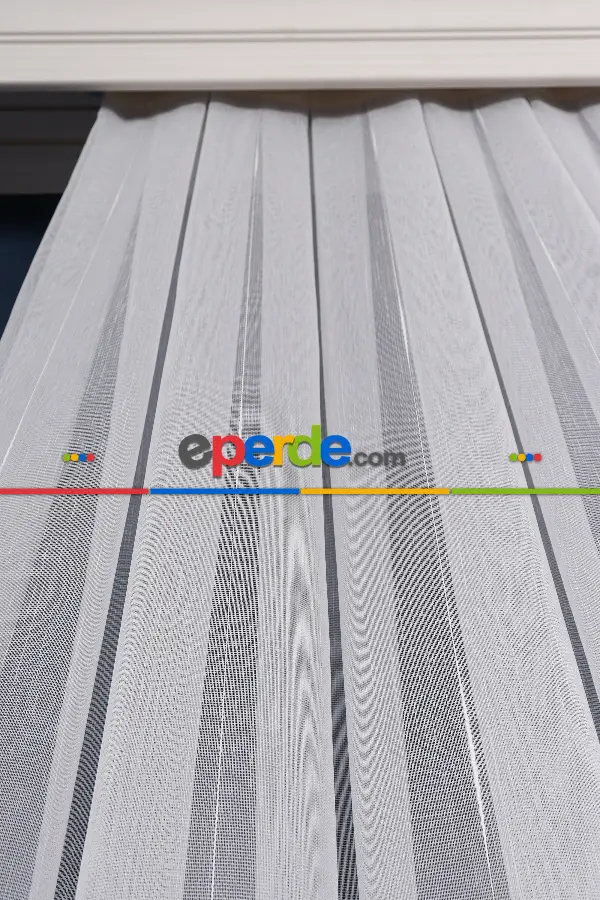 Zarif Nakış İşlemeli Tül Perde