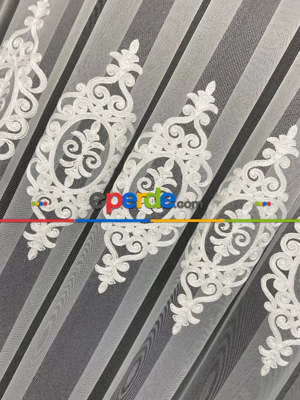 Pırıltı Zemin Nakışlı Tül- Ütü İstemez