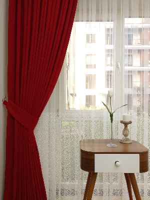 Koyu Kırmızı Düz Fon Perde ( En 150cm Dökümlü Fon )- Kırmızı