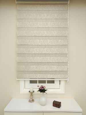 Vizon Kahverengi Kabartmalı Jakarlı Zebra Perde - Vizon Rengi