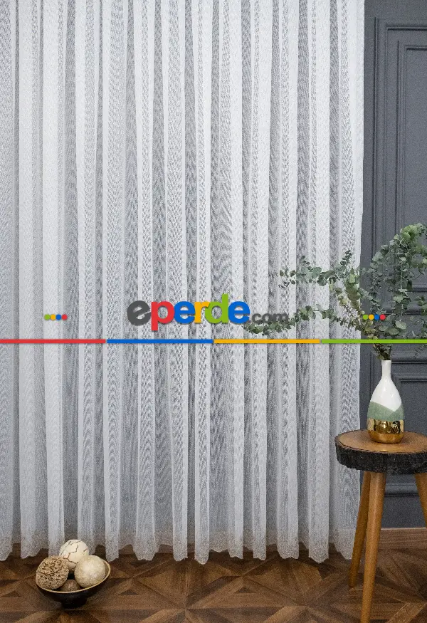 Salon Tül Perde - Şehrazat Fransız Danteli Etek Ucu Kahve Renk Nakışlı Örme Tül