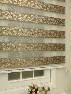 Oturma Odası - Jakarlı Zebra Perde Bdz-02- Altın Simli-kahve