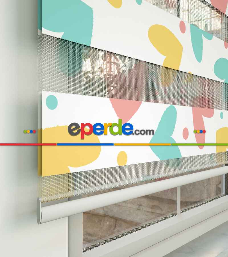 Renkli Kalp Desenli Baskılı Zebra Perde- Çok Renkli