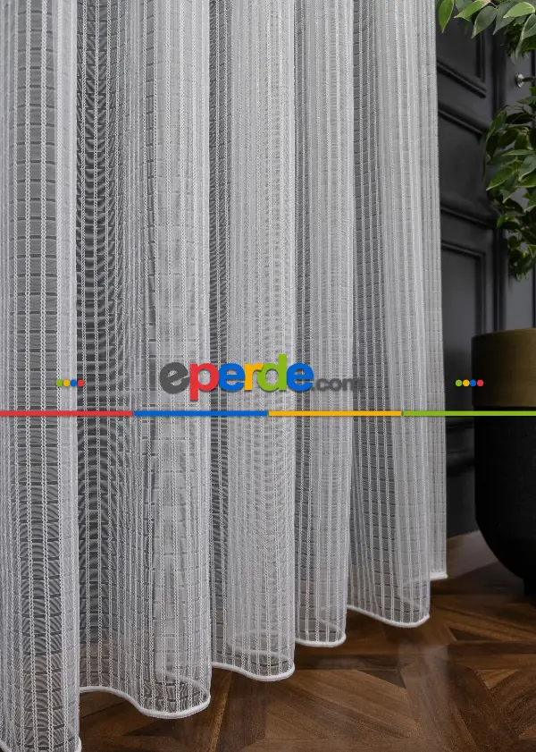 Salon - Mini Kare Silver Gümüş Tasarım Sırma Çizgili Tül