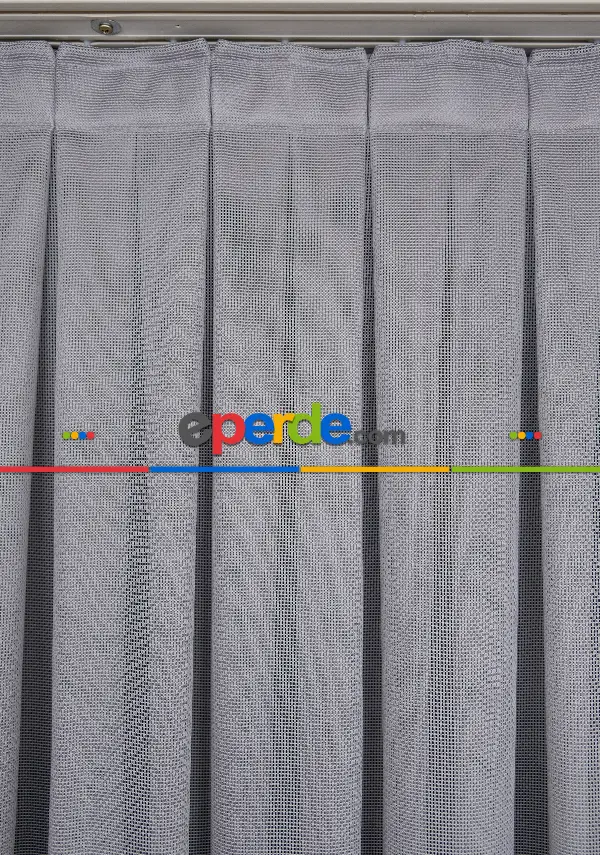 Yatak Odası - Açık Gri Renkli Kedi Tırmalamalarına Dayanaklı Tül Perde