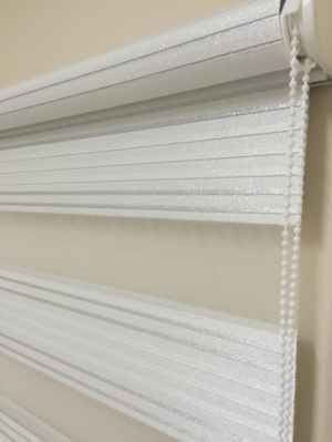 Pliseli Zebra Perde Gri Şeritli- Beyaz