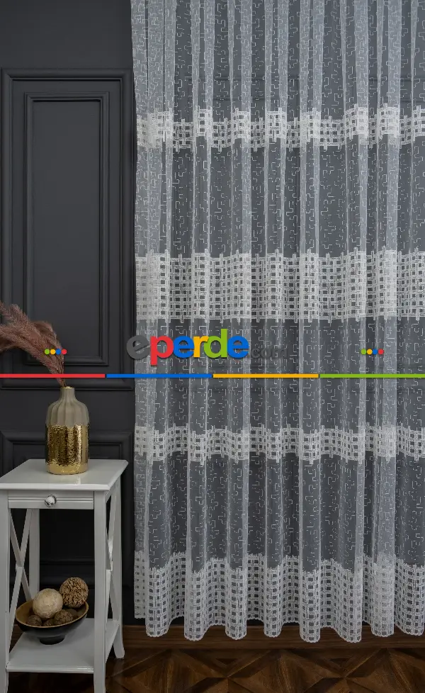 Salon Tül Modelleri - Brillant Kare İşlemeli Kare Desenli Tasarım Tül Perde