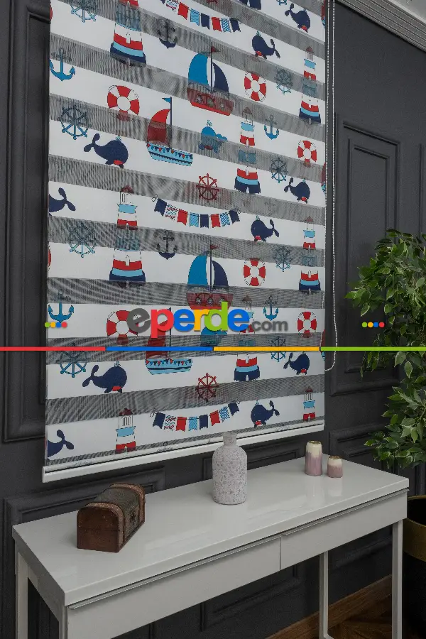 Erkek Çocuk Odası zebra Perde - Çapa Gemici Denizci Desenli Baskılı Zebra Perde - Mavi Lacivert