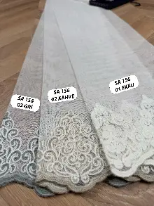 Oturma Odası - Etek Ucu Damask Nakışlı Düz Tül Perde, Özel Dokuma Premium Seri