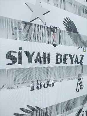 Zebra Perde- Dijital Taraftar Baskılı Beşiktaş Zebra Perde- Siyah-beyaz
