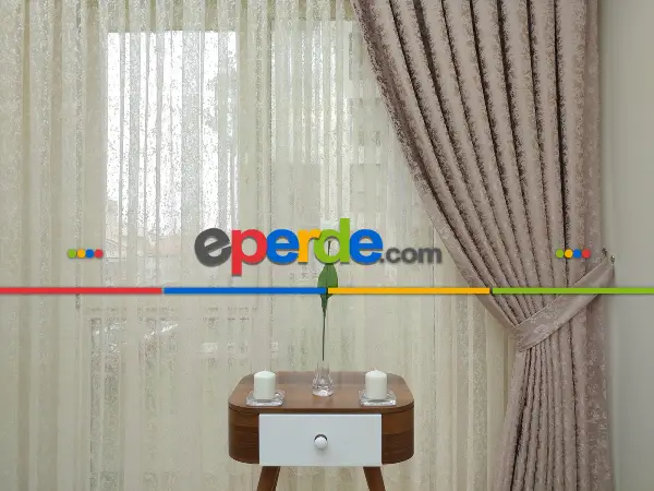 Pudra Rengi Kendinden Desenli Jakar Fon Perde (285 En)- Pudra