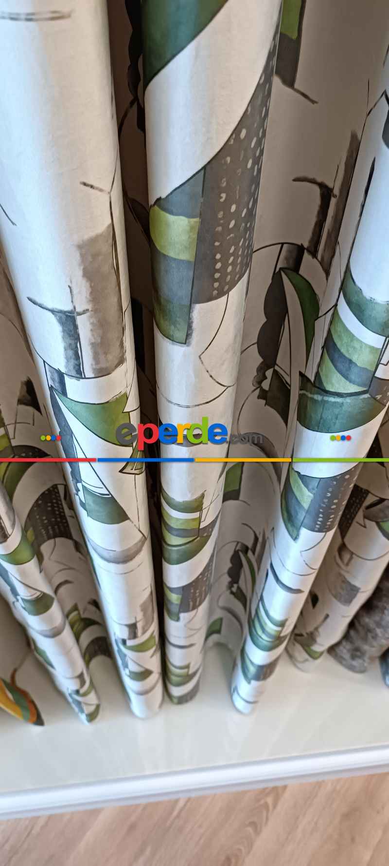 Modern Desenli Fon Perde İthal Kadife