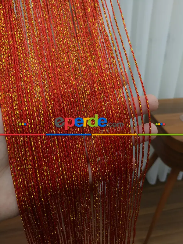 Kırmızı İp Perde - Altın Simli- Kırmızı-altın Simli