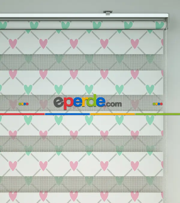 Kalp Desenli Baskılı Zebra Perde- Çok Renkli