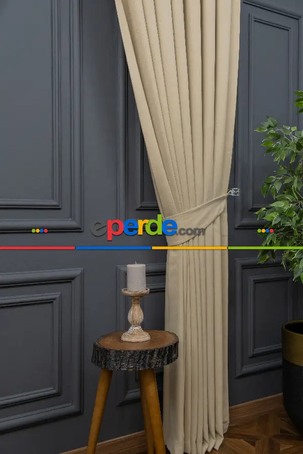 Salon - Açık Bej Rengi Düz Fon Perde En  Dökümlü Fon Perde 03