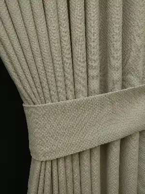 Gümüş Düz Fon Perde ( 1mt 850gram Eşsiz Dökümlü Tok Kumaş )- Gümüş