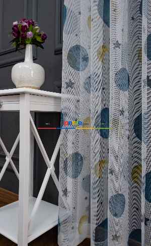 Hazır Ölçülü Petek Zemin Gece Mavisi Ve Sarı Renkli Gezegenler Desenli Grek Baskılı Tül Perde