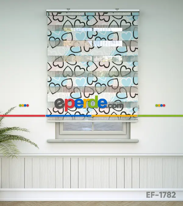 Bebek Odası Zebra -  Kalp Desenli Baskılı Zebra Perde- Çok Renkli