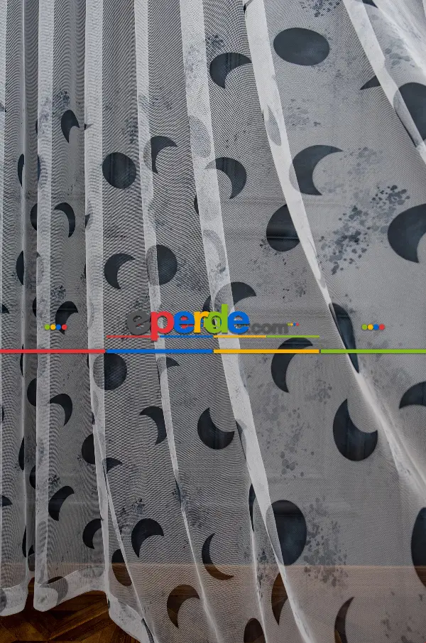 Hazır Ölçülü Petek Zemin Siyah Renkli Gezegenler Desenli Grek Baskılı Tül Perde